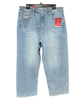 Levi Strauss Signature Vintage Barrel Jeans Light Wash Size 14 NWT